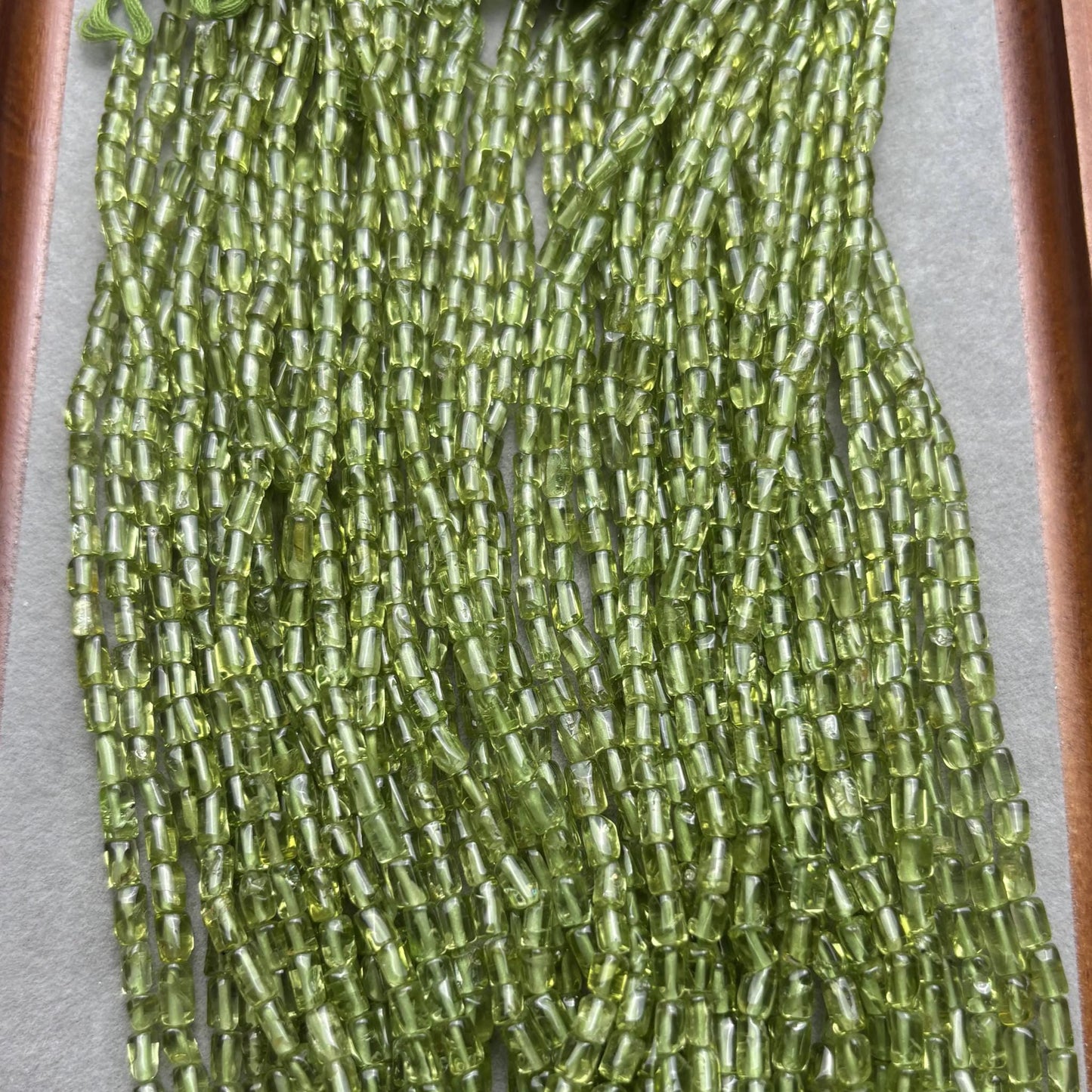 Natürliche Peridot Röhrenperlen aus Indien für Schmuckherstellung, zylinderförmig, hellgrün, ca. 3.5x5.5mm, 1 Strang ca. 36cm, DIY Zubehör