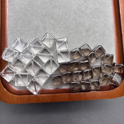 Natürliche Quarz Würfelperlen aus Brasilien – Klarer und Rauchquarz, quadratisch gebohrt, für DIY Schmuck & Halsketten, ca. 10 mm