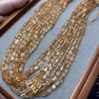 Naturgelbe Citrin-Würfelperlen – Hochtransparente Edelsteinwürfel aus Indien für DIY-Schmuck, eine gebohrte Strangperle, ca. 38 cm