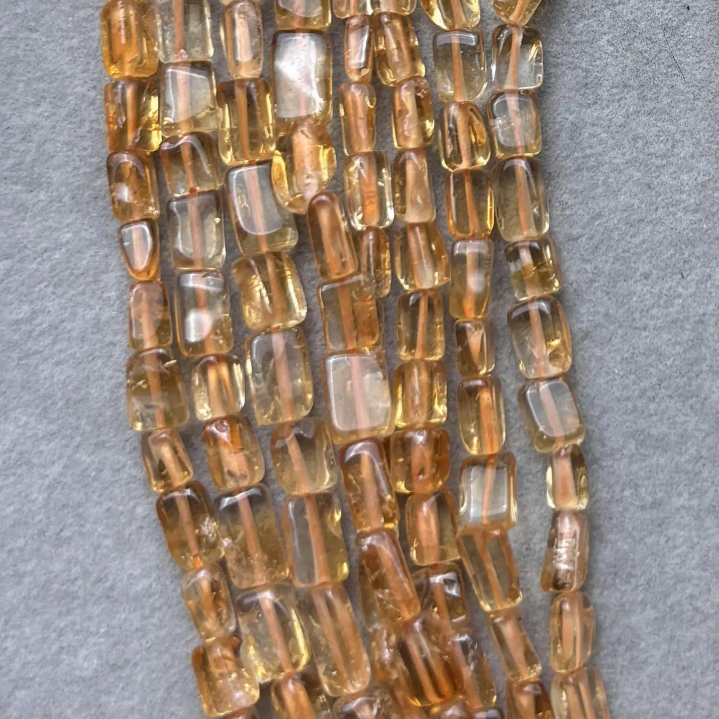 Naturgelbe Citrin-Würfelperlen – Hochtransparente Edelsteinwürfel aus Indien für DIY-Schmuck, eine gebohrte Strangperle, ca. 38 cm