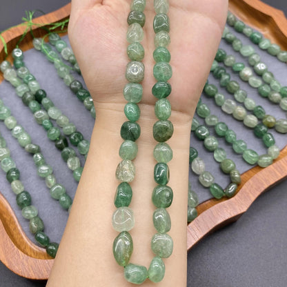 Natürliche grüne Strawberry-Quarz Perlen Strang–Unregelmäßige Nugget Edelsteinperlen für Schmuckherstellung, DIY Armband Halskette