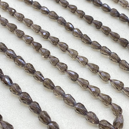 Facettierte Rauchquarz Tropfenperlen für DIY Schmuck, Natur Edelstein Strang, Teardrop Form, handgeschliffen, ca. 38cm lang