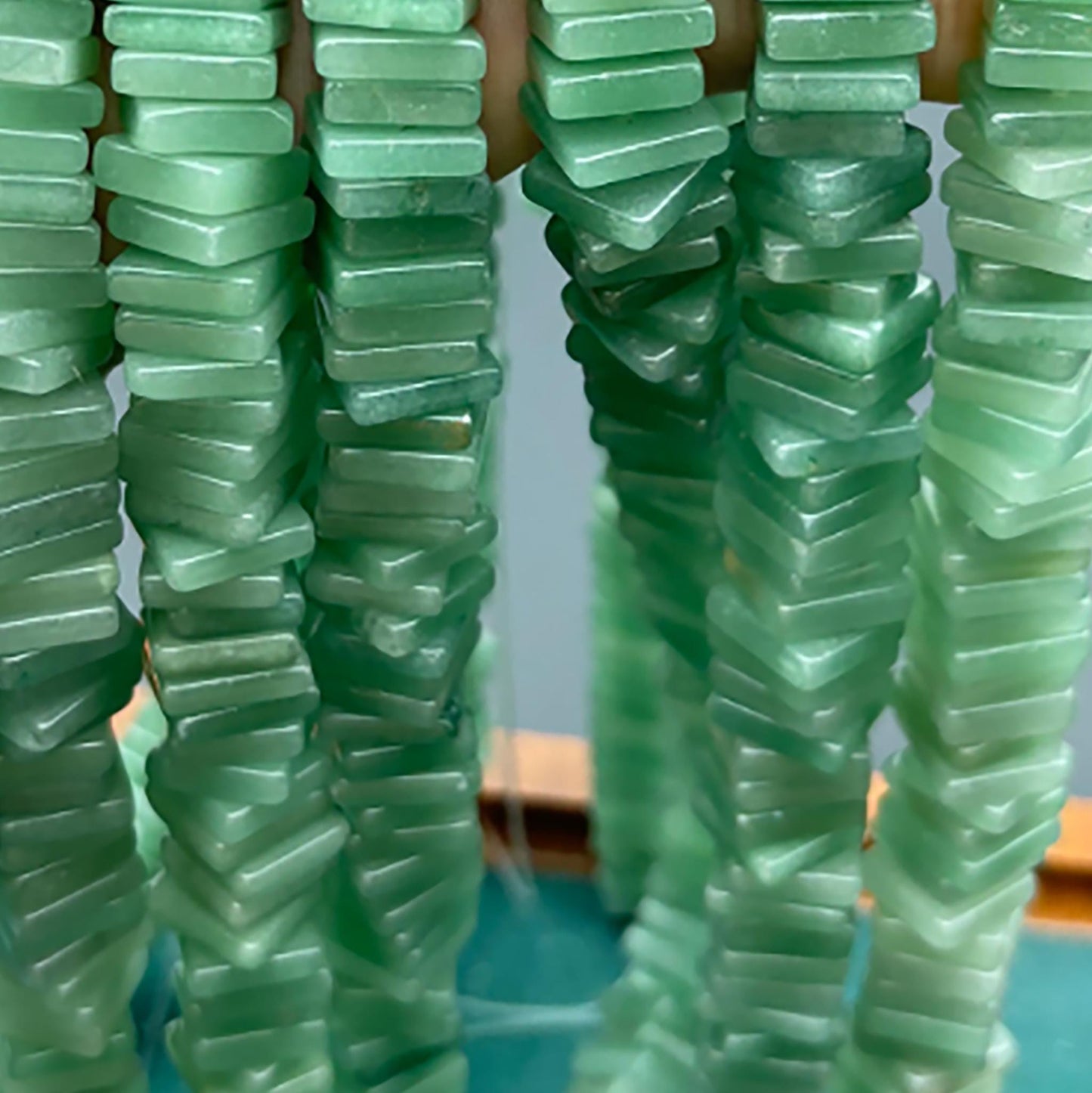 Polierte grüne Aventurin Rechteck-Perlen – Natürliche Edelstein-Stäbchen für DIY-Schmuck, flache Abstandshalter, Boho-Stil Bastelbedarf