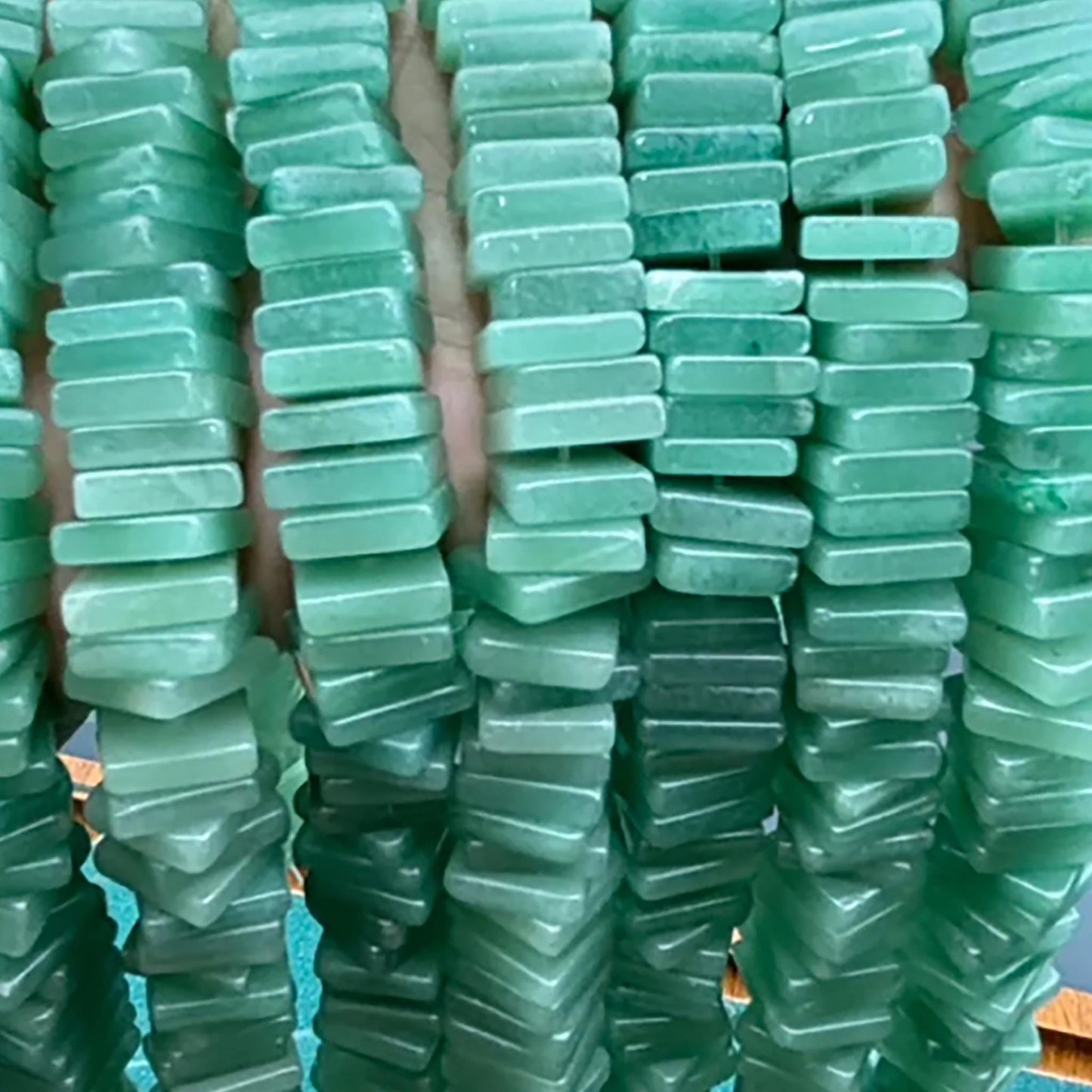 Polierte grüne Aventurin Rechteck-Perlen – Natürliche Edelstein-Stäbchen für DIY-Schmuck, flache Abstandshalter, Boho-Stil Bastelbedarf