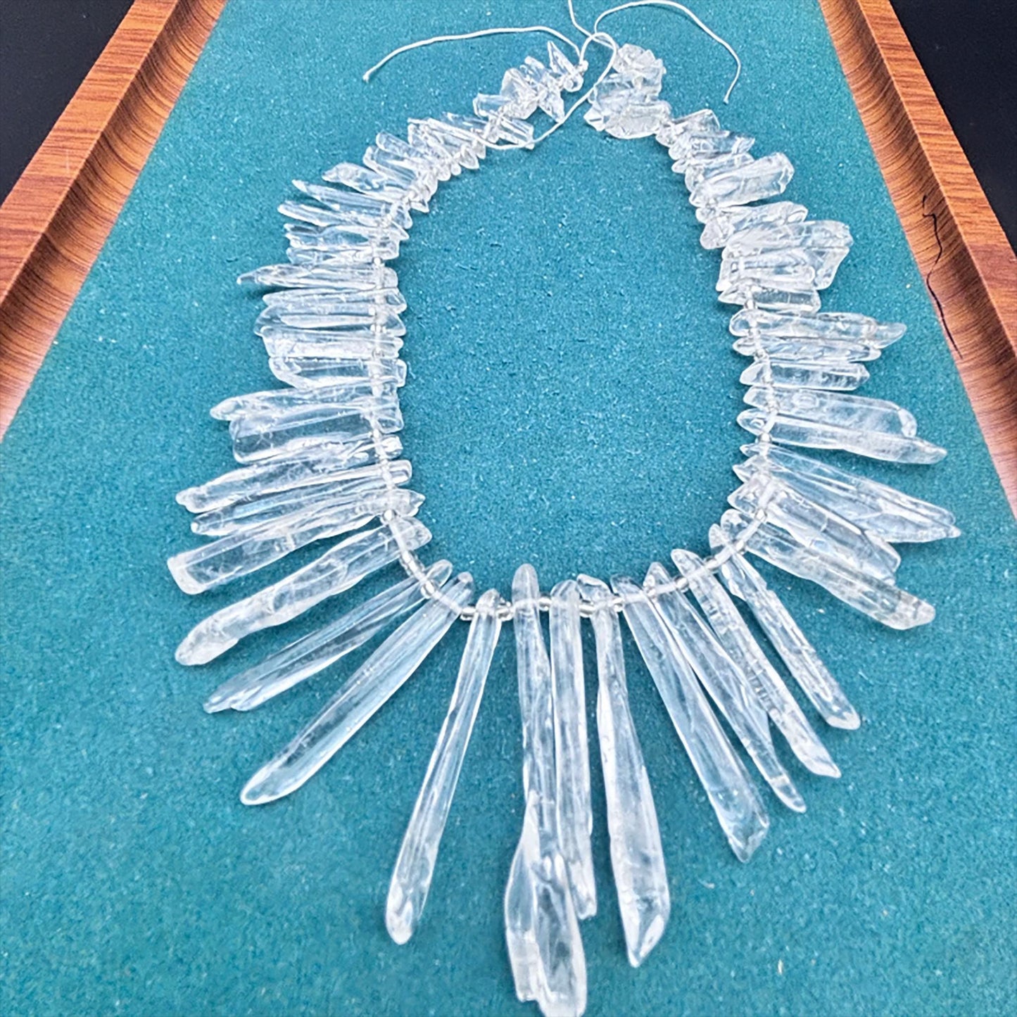 Rohspitzen Weißer Bergkristall – Natürliche Kristallspitzen für Kettenanhänger, Heilsteine DIY Schmuck, Raw Crystal Pendant Beads