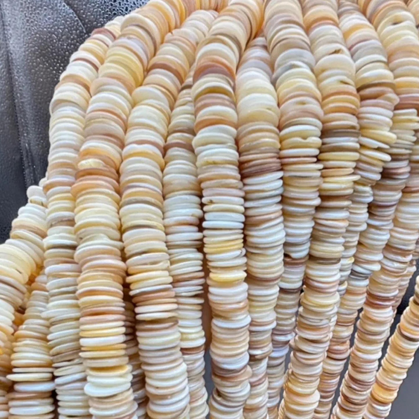 Natürliche Muschel Heishi Perlen, flache Scheiben Spacer, ultra dünne Boho Beads für DIY Schmuckherstellung, Strand Stil Perlenset