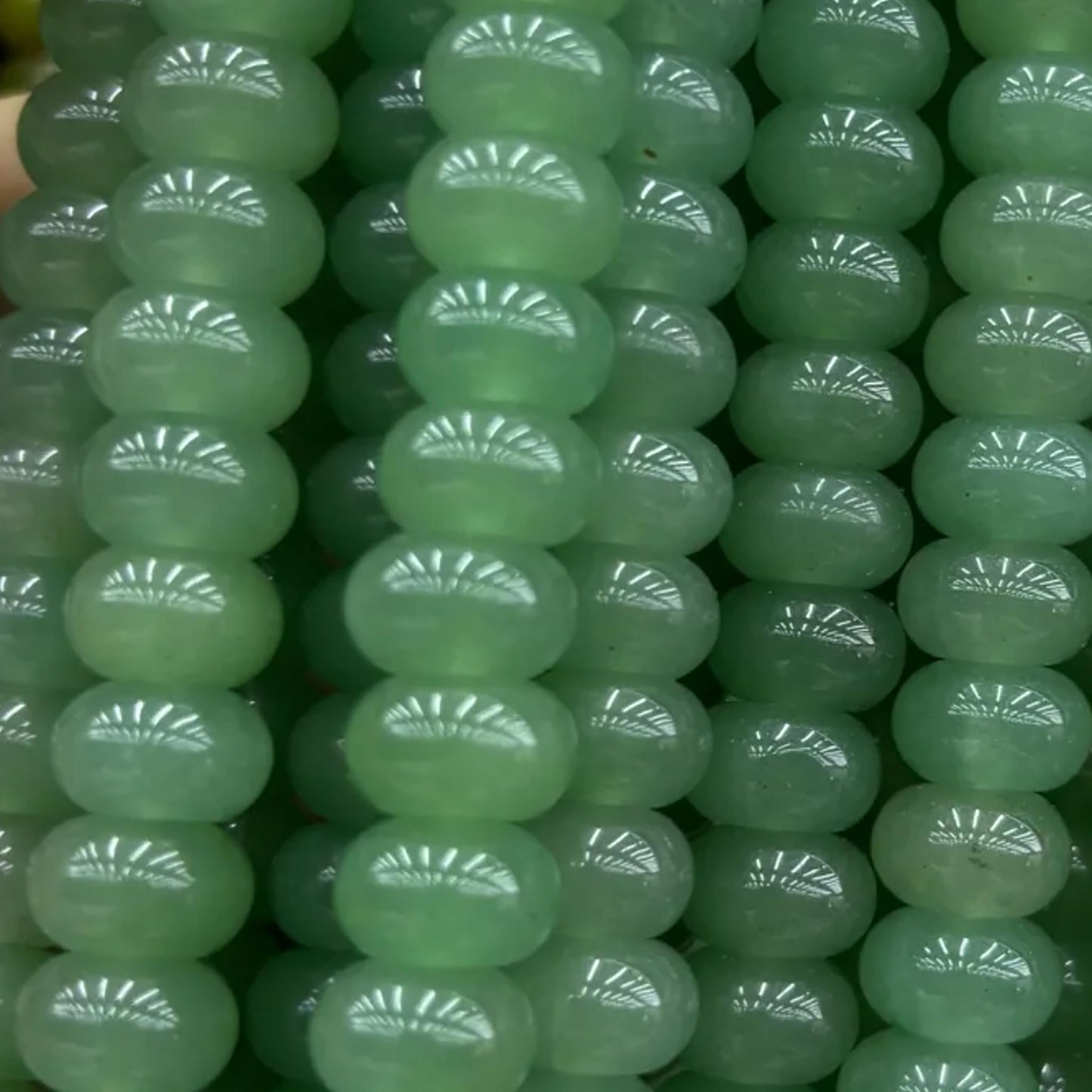 Natürliche grüne Aventurin Rondell Perlen, polierte geschnitzte Gebetsperlen mit Mittelbohrung, Edelstein Strang für DIY Schmuckdesigns