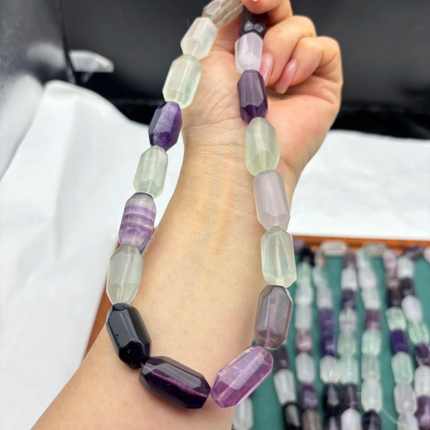 Natürliche gemischte Edelstein Röhrenperlen, polierte Kristall Nuggets für DIY Schmuckherstellung, bunte Heilsteine Strang 38cm gebohrt