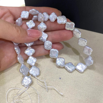 Natürliche Süßwasserperlen in Kleeblattform, unregelmäßige quadratische Nugget Perlen, weiße schimmernde Stränge für DIY Schmuckherstellung