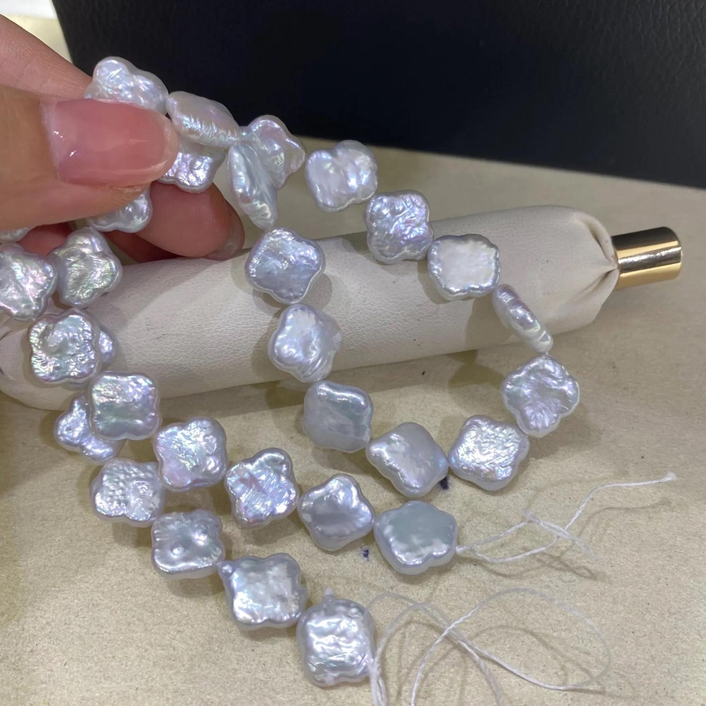 Natürliche Süßwasserperlen in Kleeblattform, unregelmäßige quadratische Nugget Perlen, weiße schimmernde Stränge für DIY Schmuckherstellung
