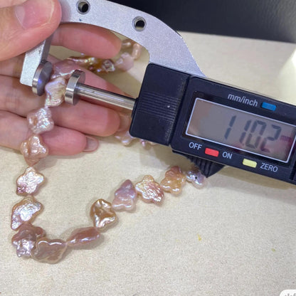 Natürliche Süßwasserperlen vierblättrige Form, unregelmäßige rosa-orange Nuggets, Boho DIY Schmuckmaterial, Strang für Halsketten Armbänder