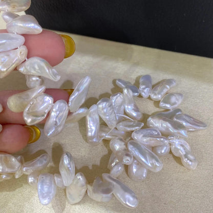 Natürliche Süßwasser Stabperlen, große Biwa Perlen für DIY Schmuck, unregelmäßig, weiß schimmernd, doppelt gebohrt, Perlenstrang