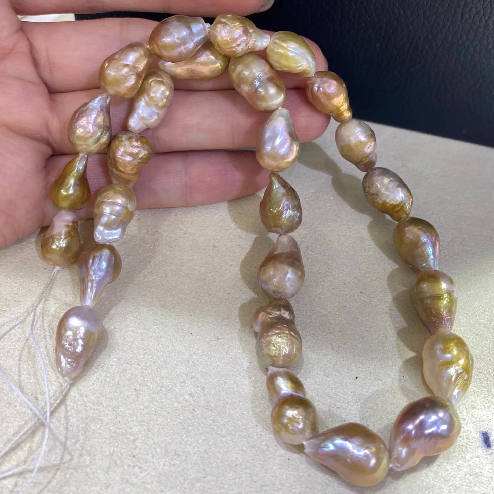 1efab370-9c40-4428-8684-8aa1ddd13d1d