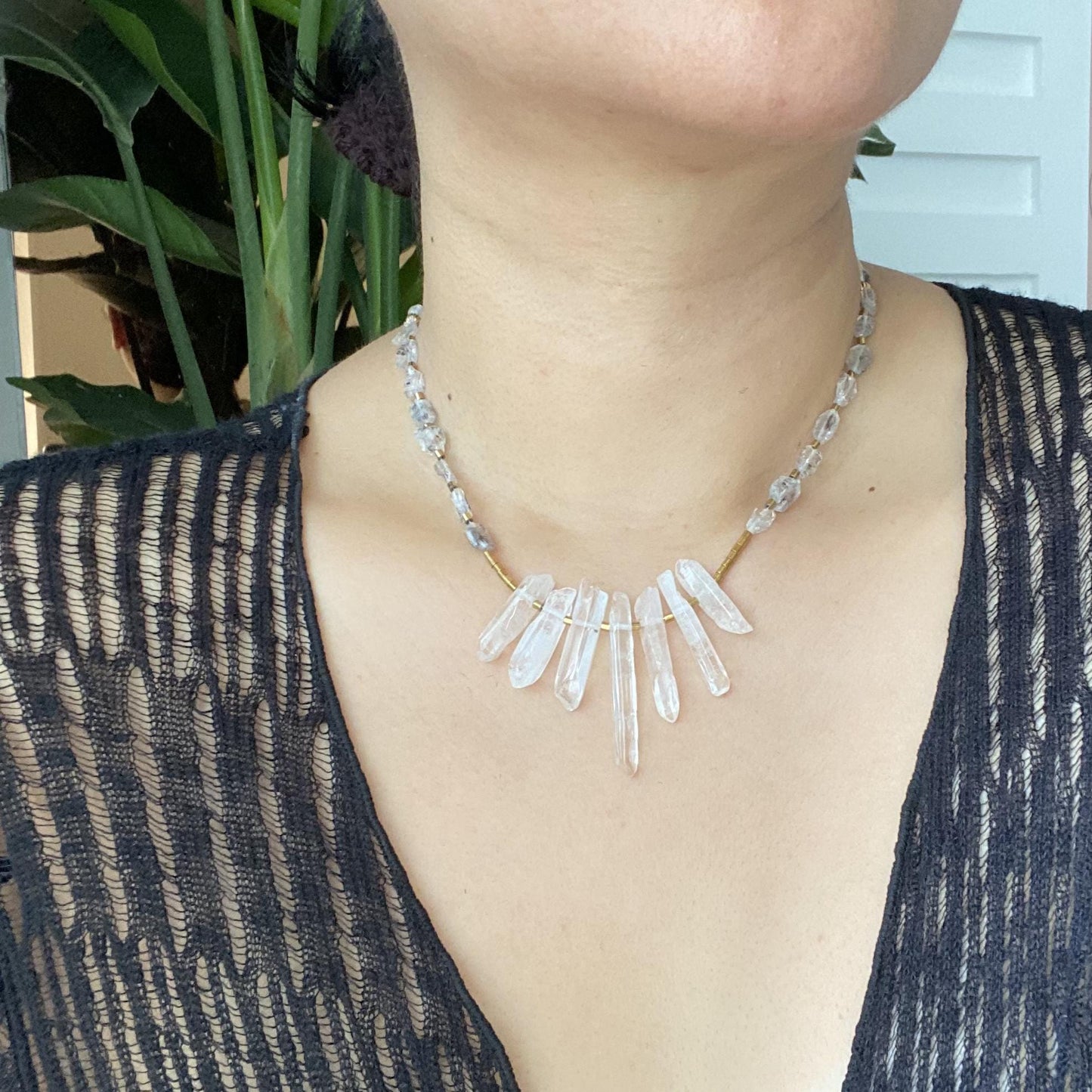 Statement Halskette mit Bergkristall-Spitzen · Crystal Choker aus klarem Quarz & schwarzem Rutilquarz · handgefertigt · Geschenk für Frauen