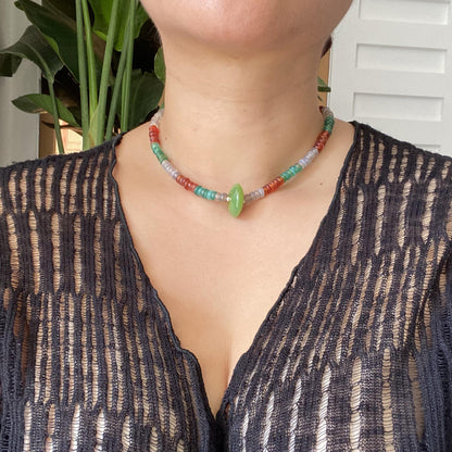 Handgefertigte bunte Achat Halskette mit grünem Anhänger, Naturstein Choker mit 925 Silber Verschluss, Boho Schmuck Geschenk für Frauen