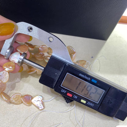 Orangefarbene Herz Süßwasserperlen für DIY Schmuck, flache Barockperlen Strang zum Basteln, Chunky Herz Perlen groß & unregelmäßig