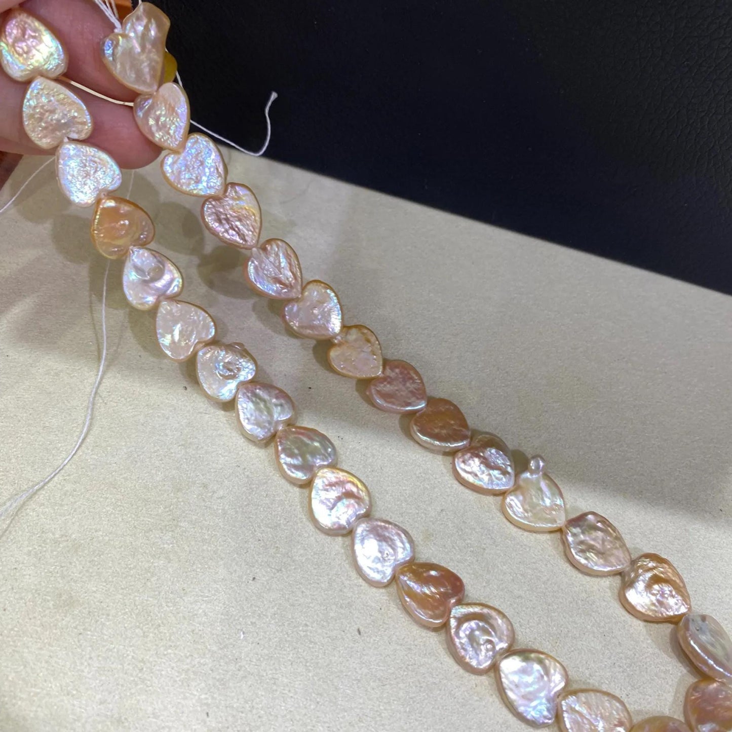 Orangefarbene Herz Süßwasserperlen für DIY Schmuck, flache Barockperlen Strang zum Basteln, Chunky Herz Perlen groß & unregelmäßig