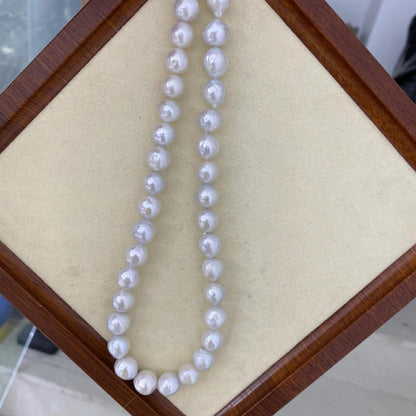 Silberblaue Süßwasserperlen für Schmuckherstellung –große nahezu runde Perlenstränge, glänzende DIY Perlen ca. 9mm für Halsketten  Armbänder