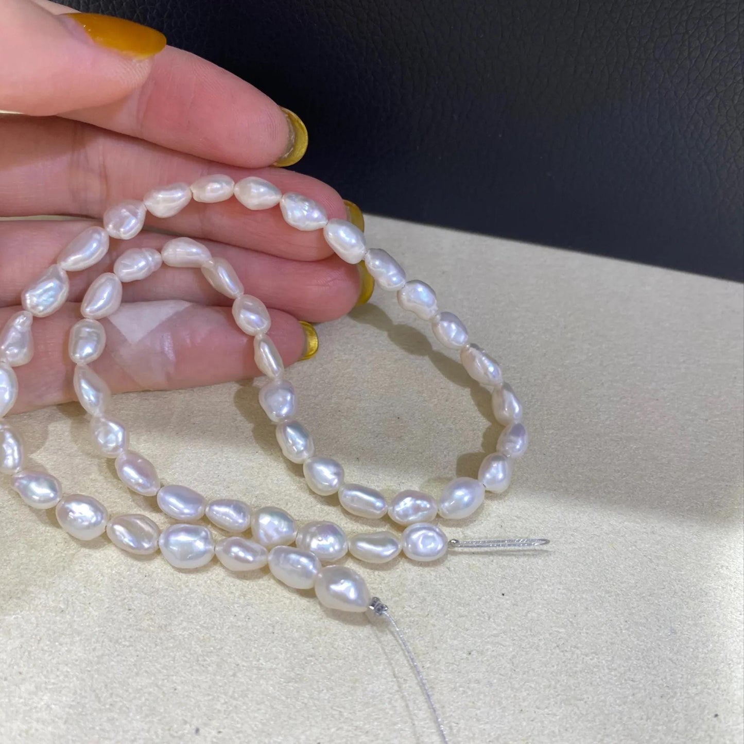 Naturweiße Barock Süßwasserperlen für DIY Schmuck, Unregelmäßige Perlenstränge zum Basteln von Armbändern, Halsketten, Boho Designs