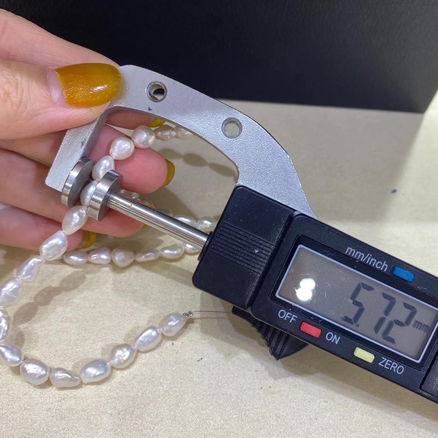 Naturweiße Barock Süßwasserperlen für DIY Schmuck, Unregelmäßige Perlenstränge zum Basteln von Armbändern, Halsketten, Boho Designs