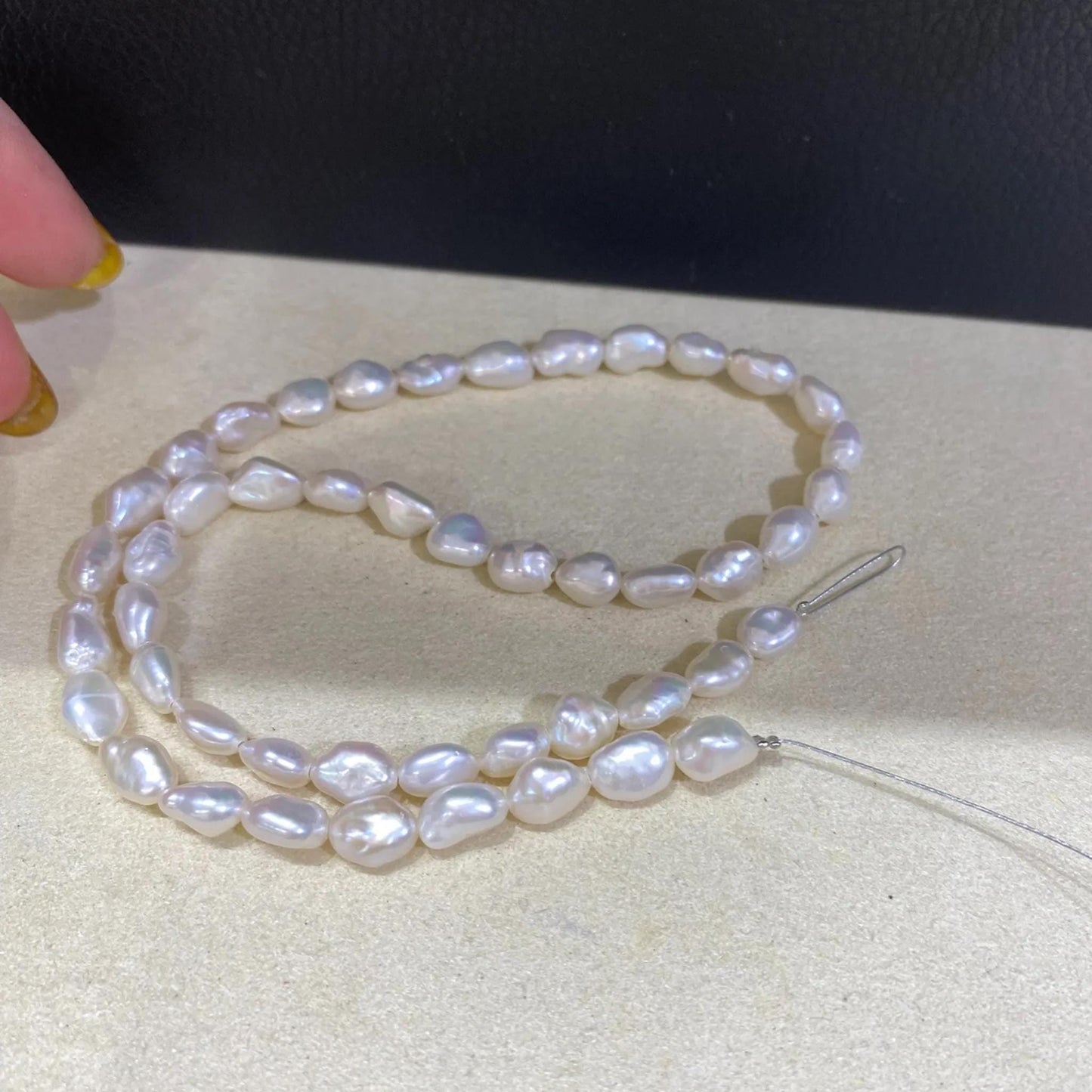 Naturweiße Barock Süßwasserperlen für DIY Schmuck, Unregelmäßige Perlenstränge zum Basteln von Armbändern, Halsketten, Boho Designs