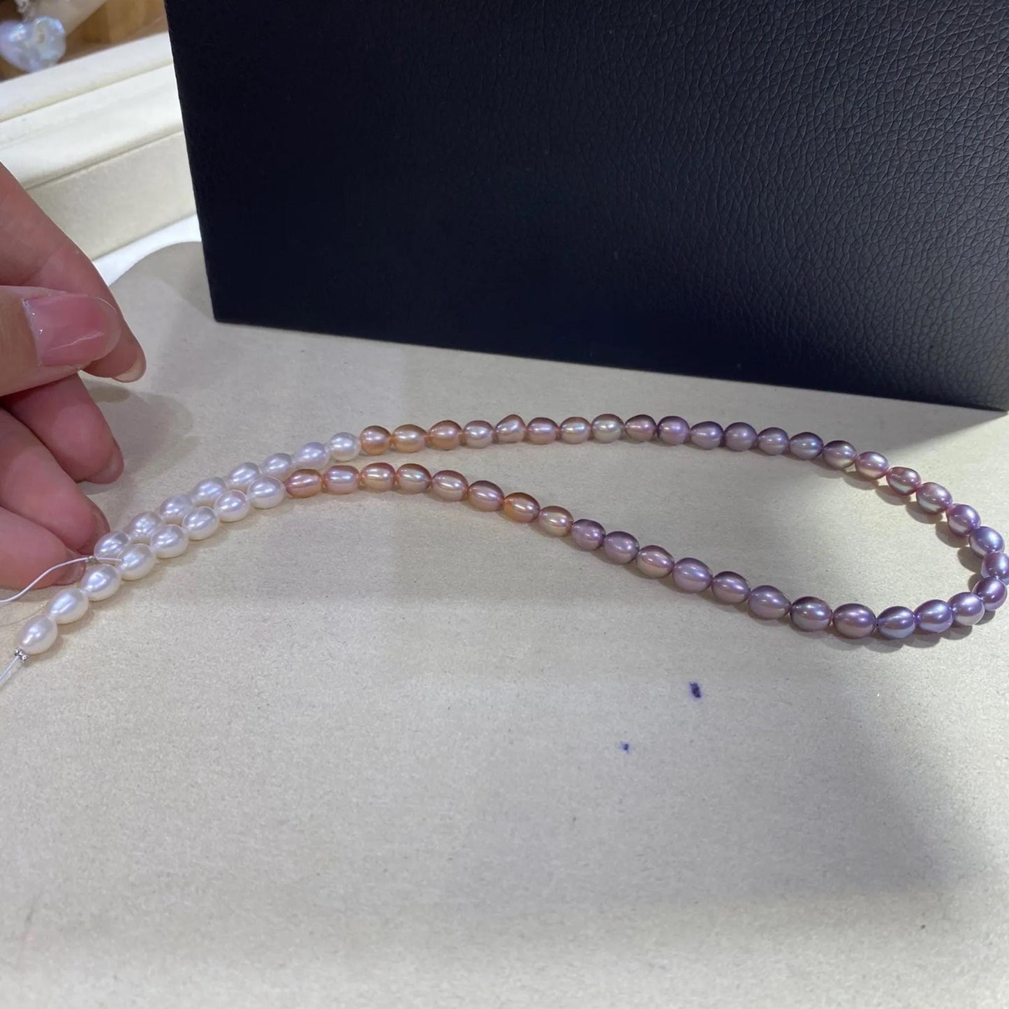 Natürliche Süßwasserperlen Strang, Farbverlauf Perlen weiß pfirsich lila, Reis Oval Beads DIY Schmuck Bastelperlen Supplies