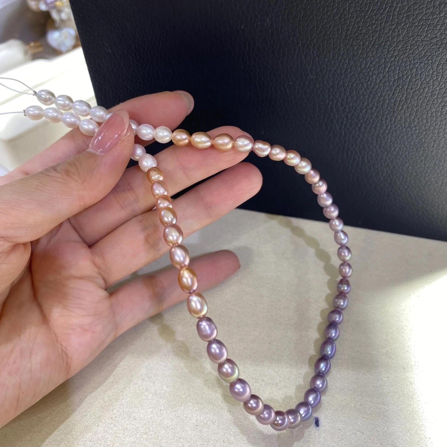 Natürliche Süßwasserperlen Strang, Farbverlauf Perlen weiß pfirsich lila, Reis Oval Beads DIY Schmuck Bastelperlen Supplies