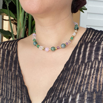 Bunte Edelstein Choker Kette mit natürlichen Heilsteinen im Boho Vintage Stil, handgefertigter Schmuck als spirituelles Geschenk für sie