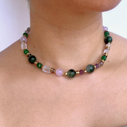 Bunte Edelstein Choker Kette mit natürlichen Heilsteinen im Boho Vintage Stil, handgefertigter Schmuck als spirituelles Geschenk für sie