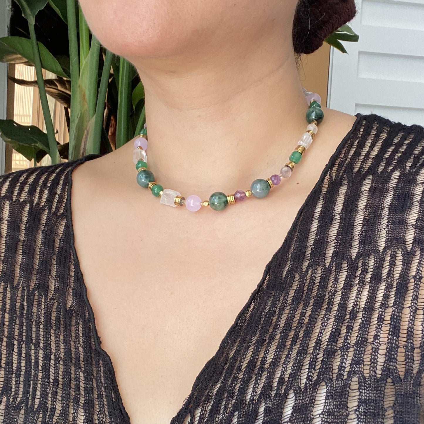 Bunte Edelstein Choker Kette mit natürlichen Heilsteinen im Boho Vintage Stil, handgefertigter Schmuck als spirituelles Geschenk für sie