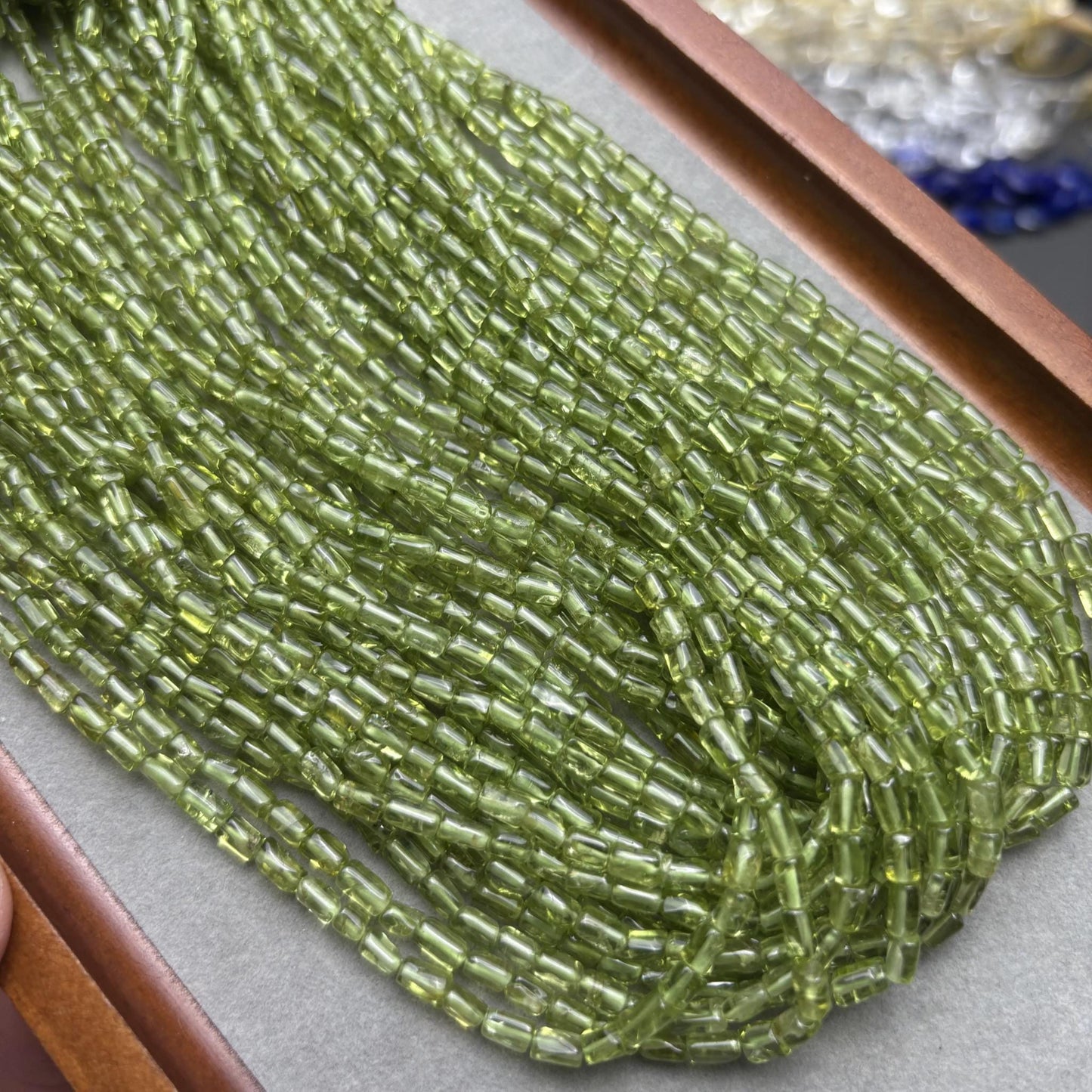 Natürliche Peridot Röhrenperlen aus Indien für Schmuckherstellung, zylinderförmig, hellgrün, ca. 3.5x5.5mm, 1 Strang ca. 36cm, DIY Zubehör