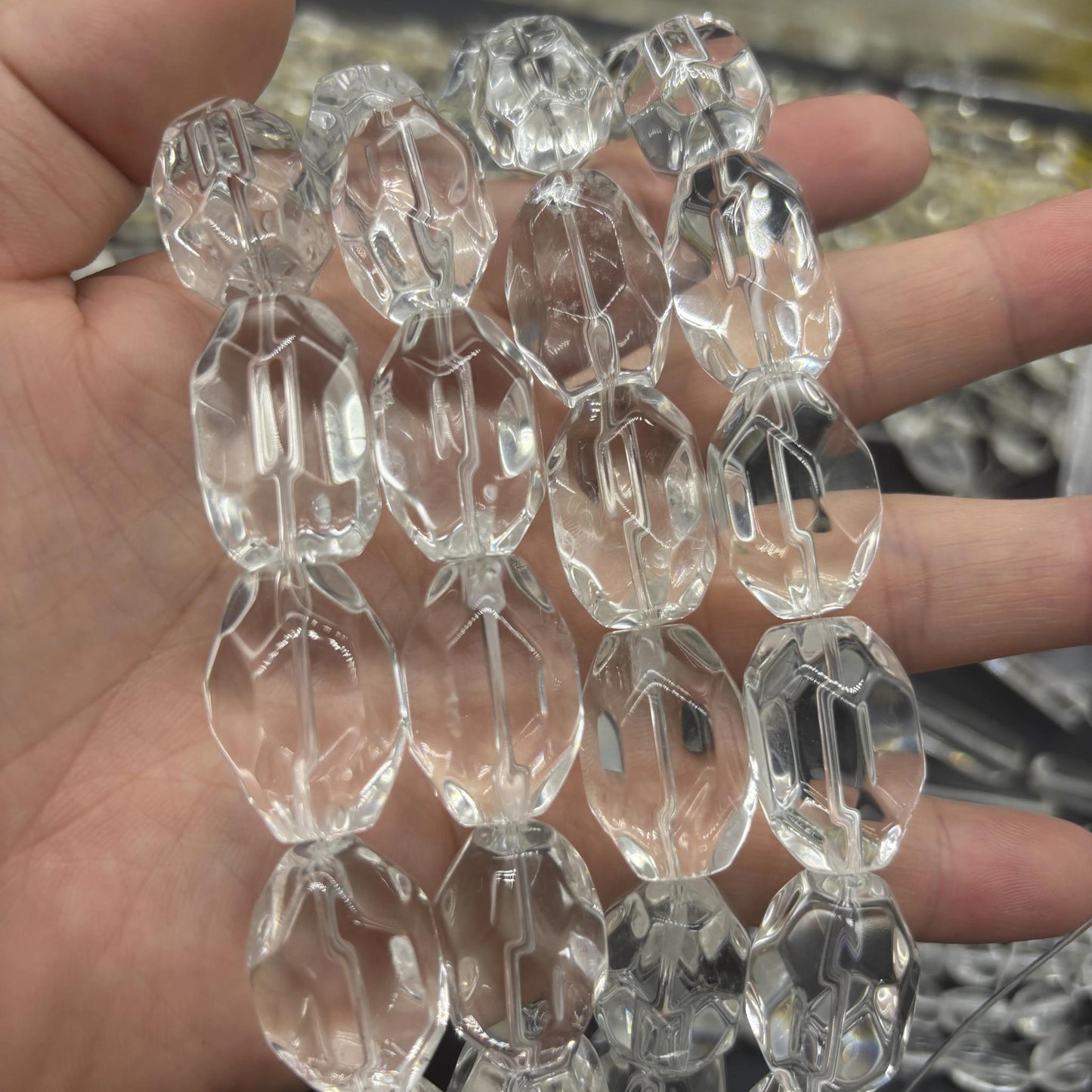 Natürlicher klarer Bergkristall, facettierte Freiform-Einzelperle, für DIY Schmuckdesign, Sechskant-Oval-Form, transparente Chunky Nugget