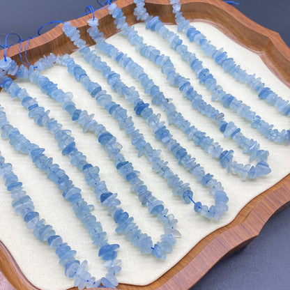 Natürliche Blauquarz-Chip-Perlen – Unregelmäßige Nugget-Edelsteinperlen mit Mittelbohrer, für die DIY-Schmuckherstellung, Strang 38 cm, 12 mm