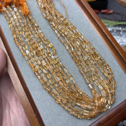 Naturgelbe Citrin-Würfelperlen – Hochtransparente Edelsteinwürfel aus Indien für DIY-Schmuck, eine gebohrte Strangperle, ca. 38 cm