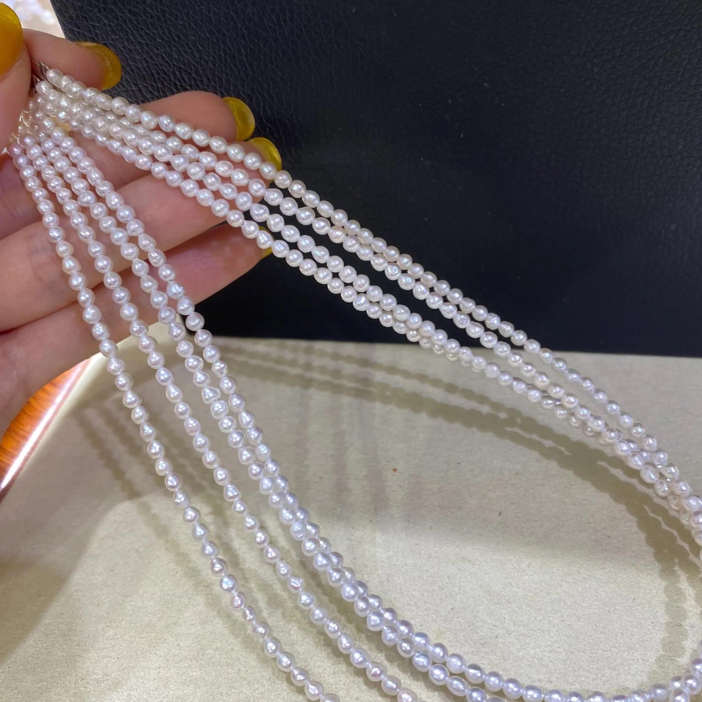 Natürliche Süßwasserperlen – Kleine unregelmäßige Nugget-Perlen in Weiß, für DIY-Schmuck, Ketten & Armbänder, ca. 3,3mm