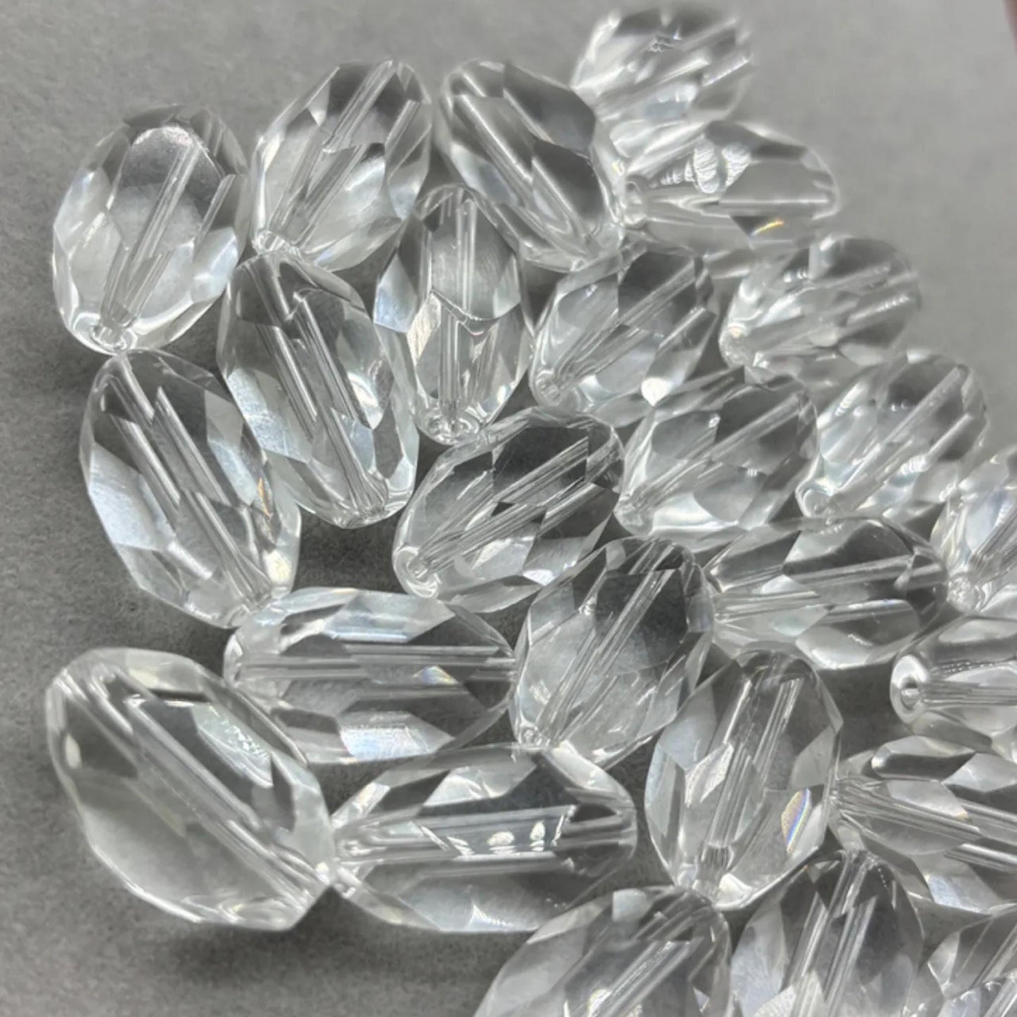 Große facettierte Bergkristall Ovalperle – Einzelstück als Anhänger oder Top-Bead für DIY-Schmuck, Boho-Designs & Kettenprojekte