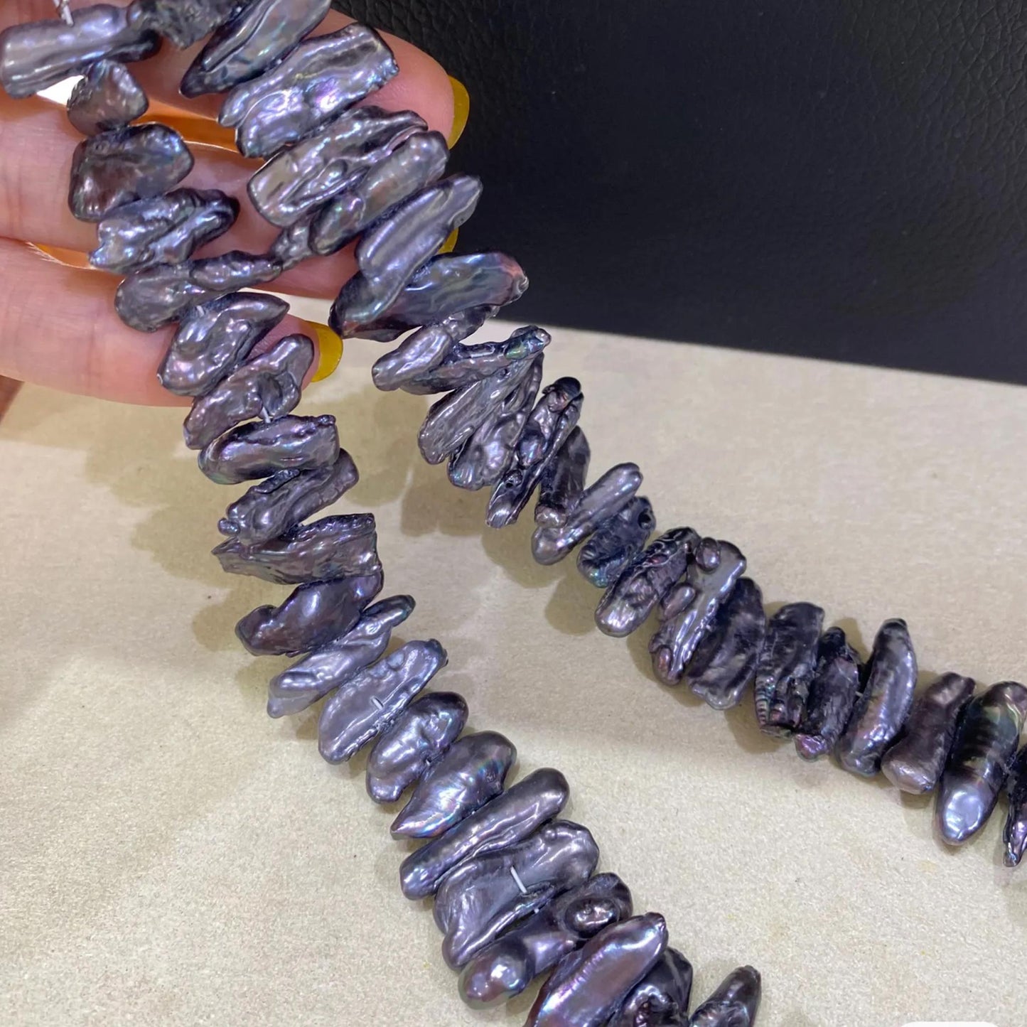 Große barocke Stabperlen aus Süßwasser in Blau-Grau, organische DIY Schmuckperlen mit Metallic-Schimmer für Ketten und Armbänder