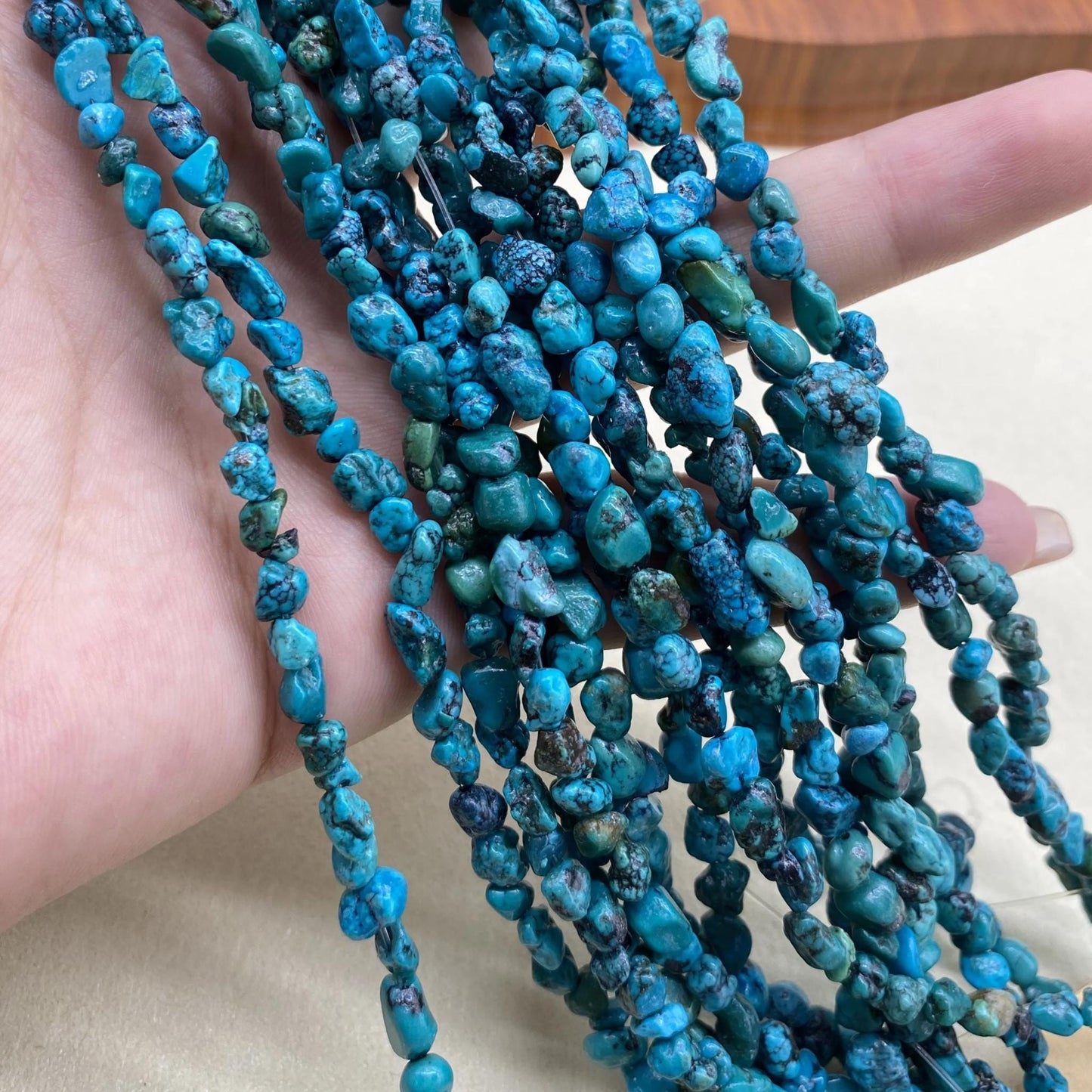 Natürliche Türkis Splitterperlen Strang – Unregelmäßige Nugget Edelsteinperlen für Schmuckherstellung, Heilsteine, Boho DIY Armband Kette