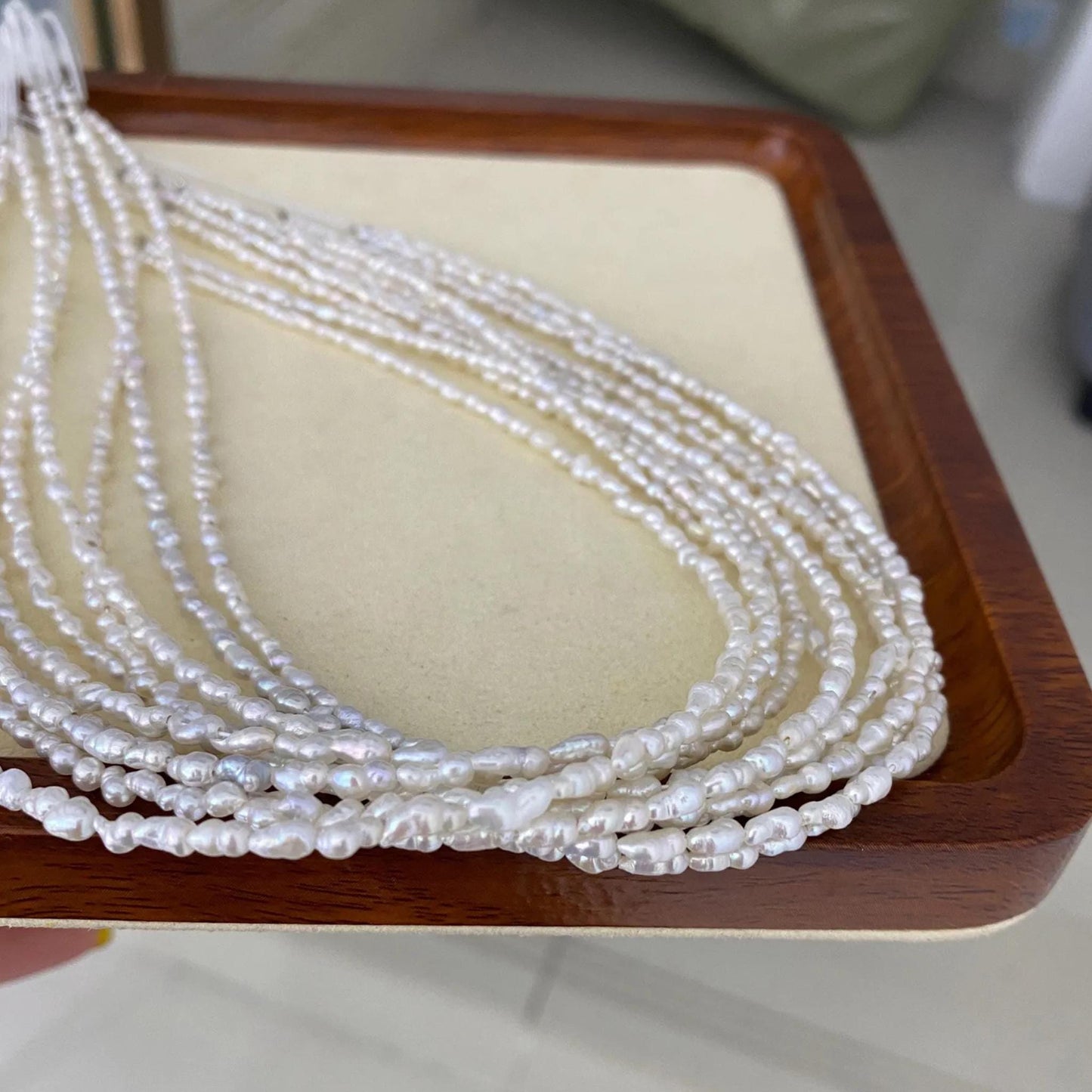 Natürliche weiße Barockperlen aus Süßwasser, unregelmäßige Mini-Perlen für DIY-Schmuck, Boho-Hochzeitsdesigns und romantische Handarbeiten