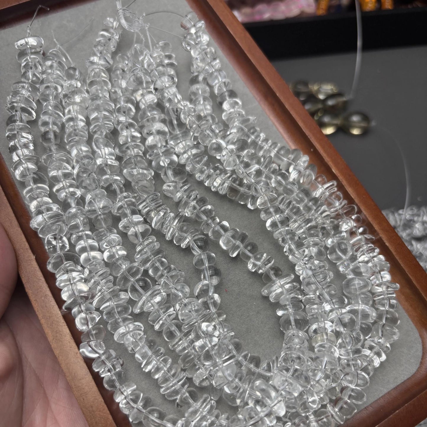 Natürlicher Bergkristall Nugget Perlen für DIY Schmuck, handpolierte Kristallchips, große unregelmäßige Edelstein Strang 38cm