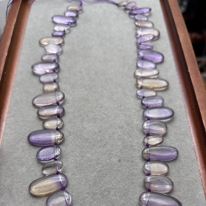 Natürliche Ametrin Tropfenperlen für DIY Schmuck – Polierte Nugget Beads mit Seitenbohrung, Lila Gelb Quarz Edelsteinstrang ca. 40cm