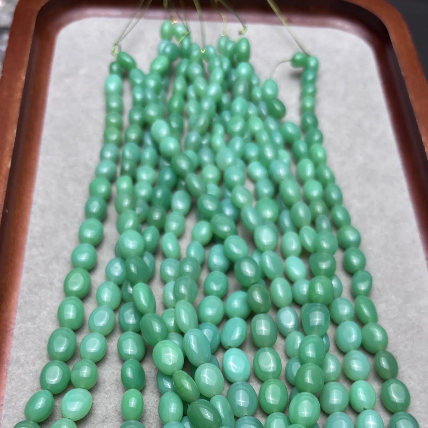 Natürliche grüne Aventurin Oval Cabochon Perlen – Polierte Edelsteinperlen für DIY Schmuckherstellung Kette Armband Strang ca. 40cm