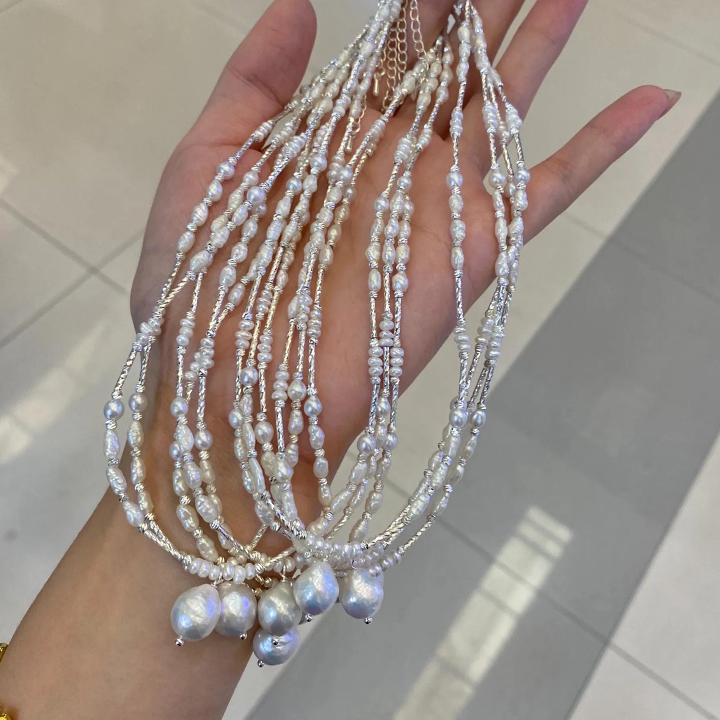 Handgemachte Barockperlenkette mit unregelmäßigen Süßwasserperlen, natürliche Boho Statement Halskette, Geschenk für Hochzeit & Alltag