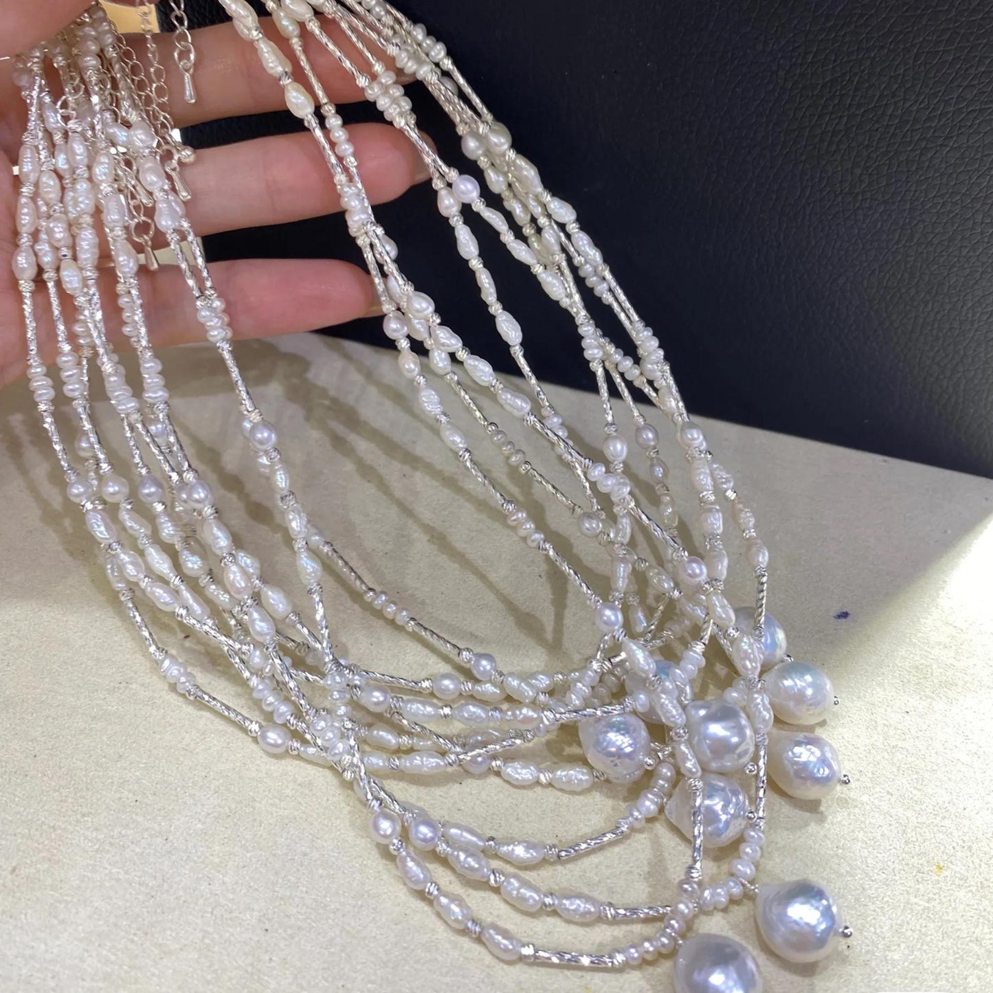 Handgemachte Barockperlenkette mit unregelmäßigen Süßwasserperlen, natürliche Boho Statement Halskette, Geschenk für Hochzeit & Alltag