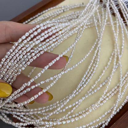 Tiny Barock Süßwasserperlen Strang für Schmuckherstellung, natürliche unregelmäßige weiße Reisform Perlen DIY Zubehör