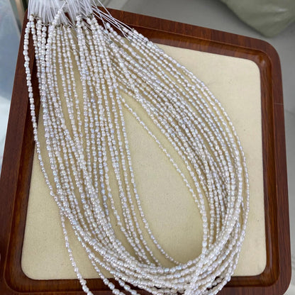 Tiny Barock Süßwasserperlen Strang für Schmuckherstellung, natürliche unregelmäßige weiße Reisform Perlen DIY Zubehör