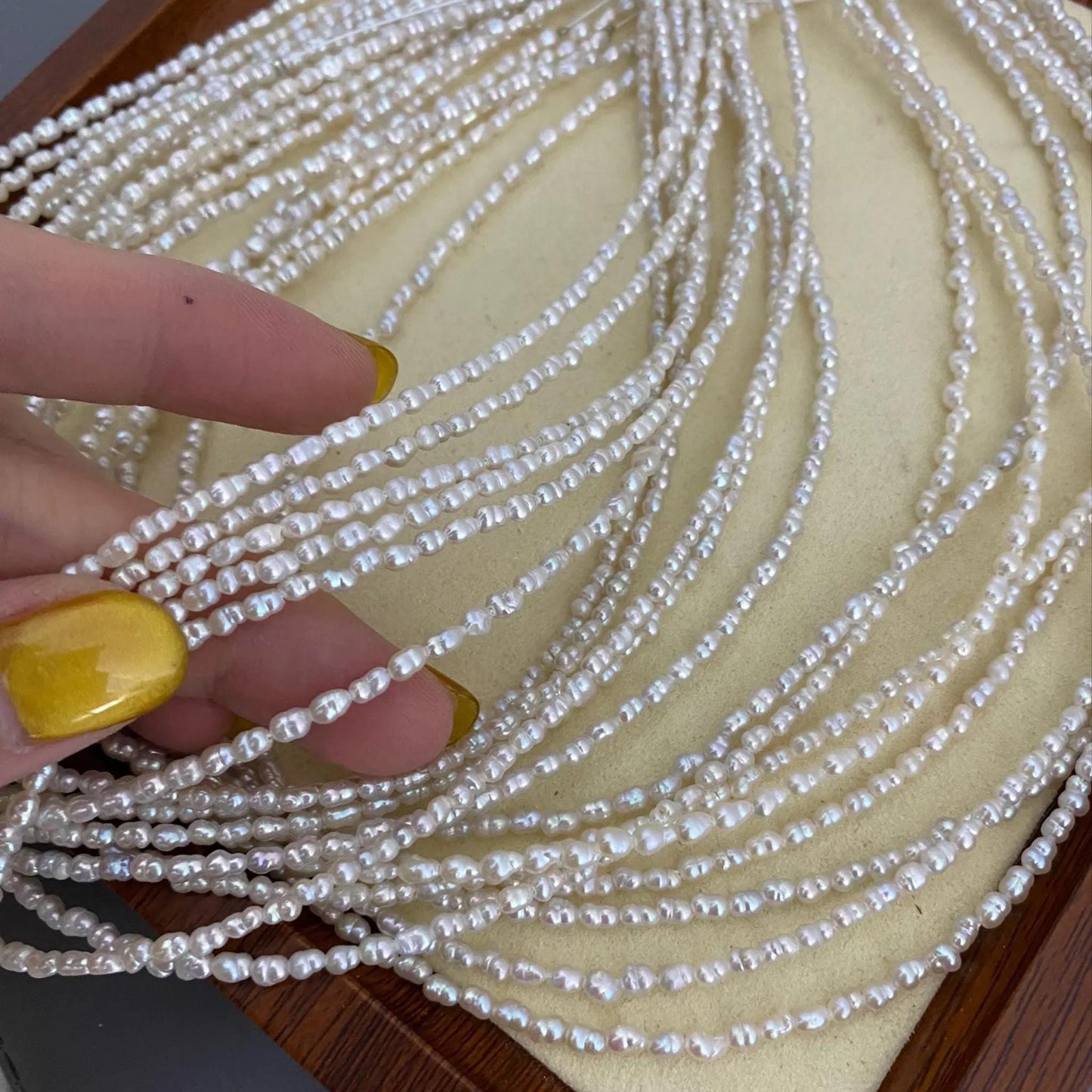 Tiny Barock Süßwasserperlen Strang für Schmuckherstellung, natürliche unregelmäßige weiße Reisform Perlen DIY Zubehör