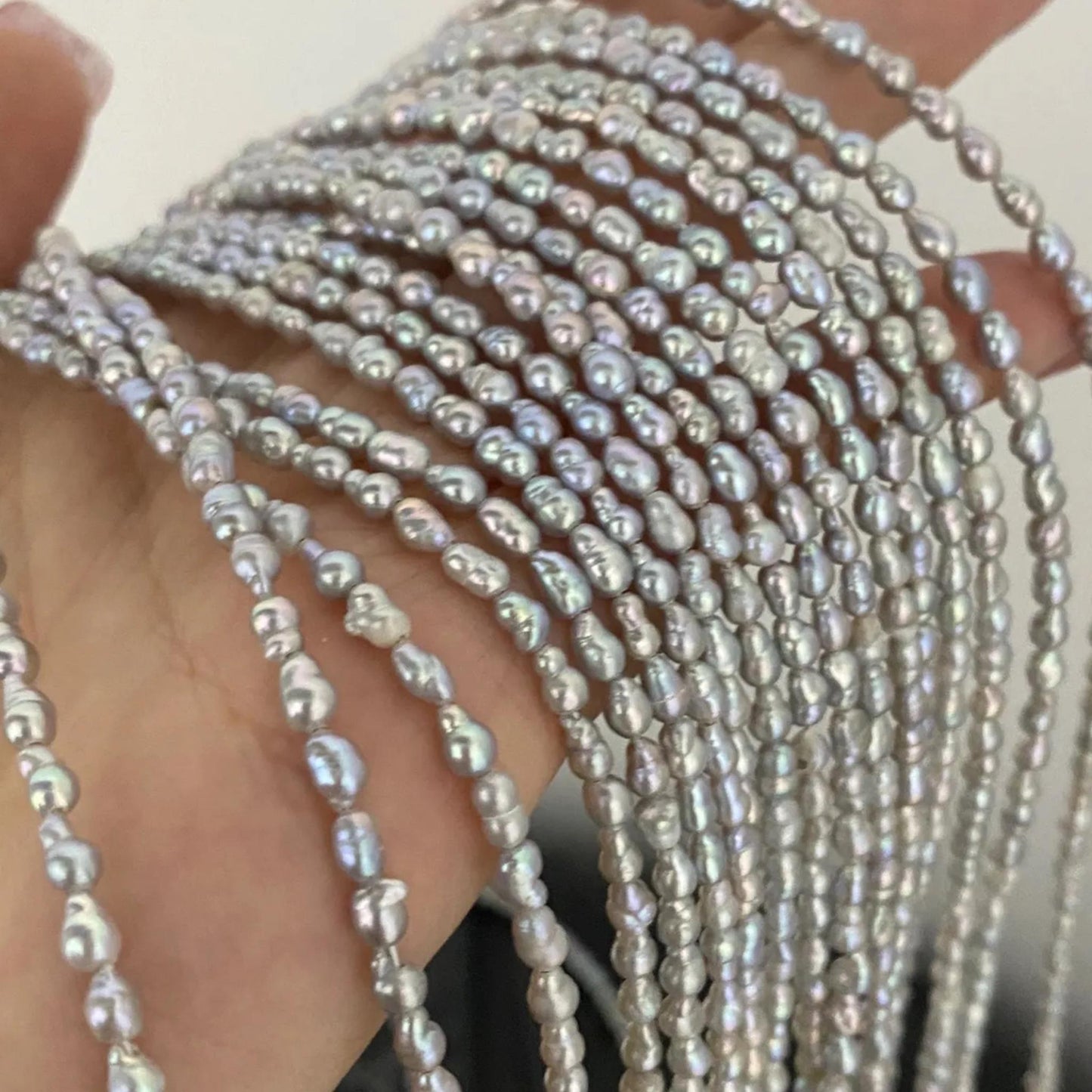 Natürliche Barock Süßwasserperlen Strang für Schmuckherstellung, unregelmäßige graue Reisform Perlen DIY Zubehör kleine Beads
