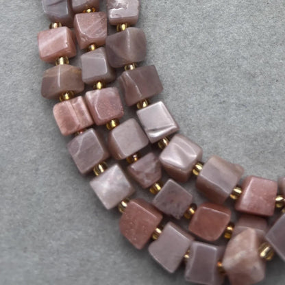 Natürliche Sonnenstein Würfelperlen Strang, polierte Feldspat Edelstein Quadratperlen für Schmuckherstellung, Heilstein Bastelbedarf