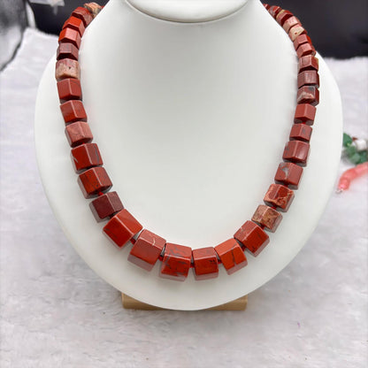 Natürliche Edelstein Würfelperlen für DIY Schmuck –Sechsseitig geschliffene Perlenstränge in bunten Farben, ideal für Halsketten & Armbänder